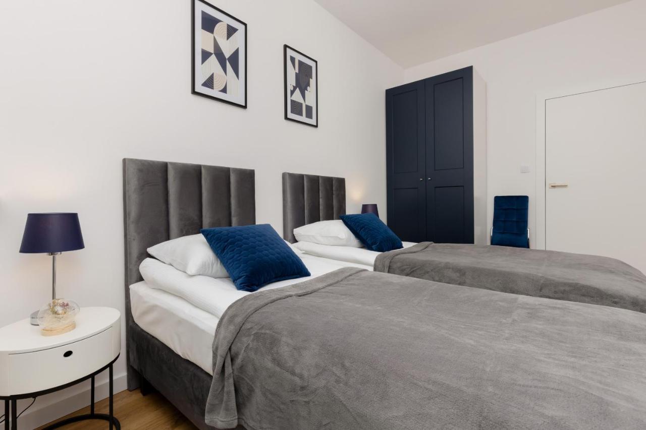 Apartment Avenue Solidarnosci On Wola By Noclegi Renters Varšava Exteriér fotografie