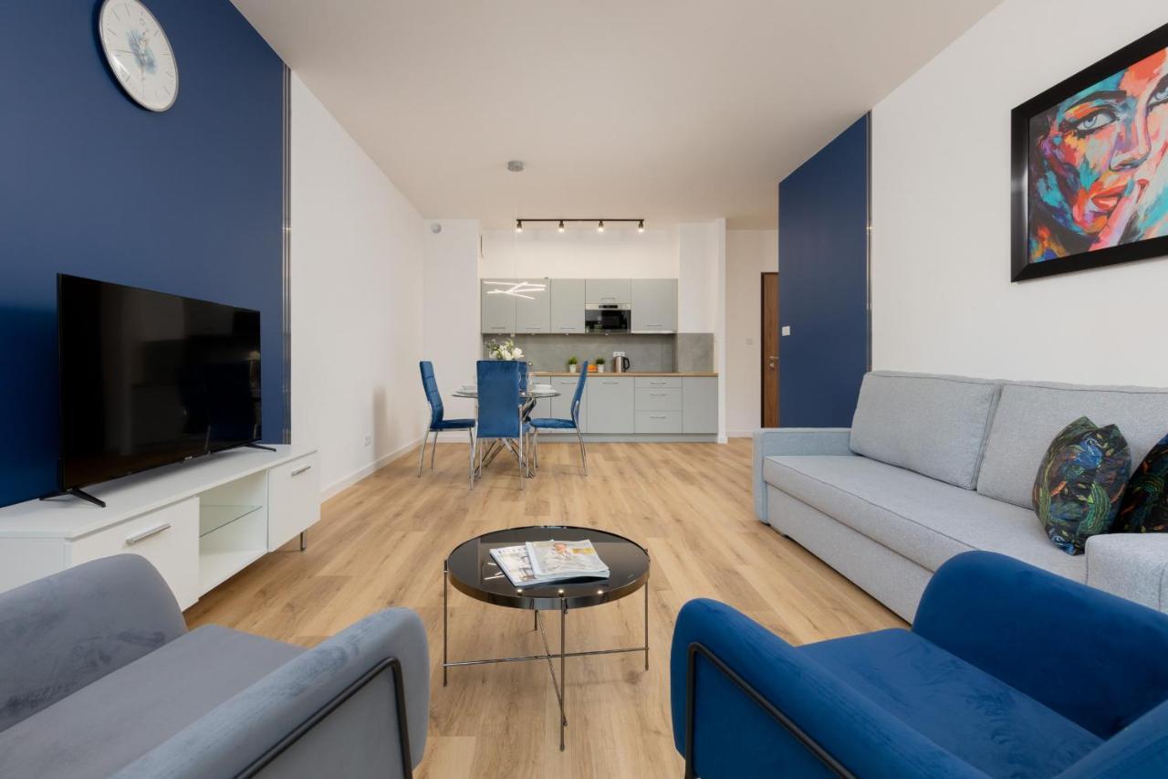Apartment Avenue Solidarnosci On Wola By Noclegi Renters Varšava Exteriér fotografie
