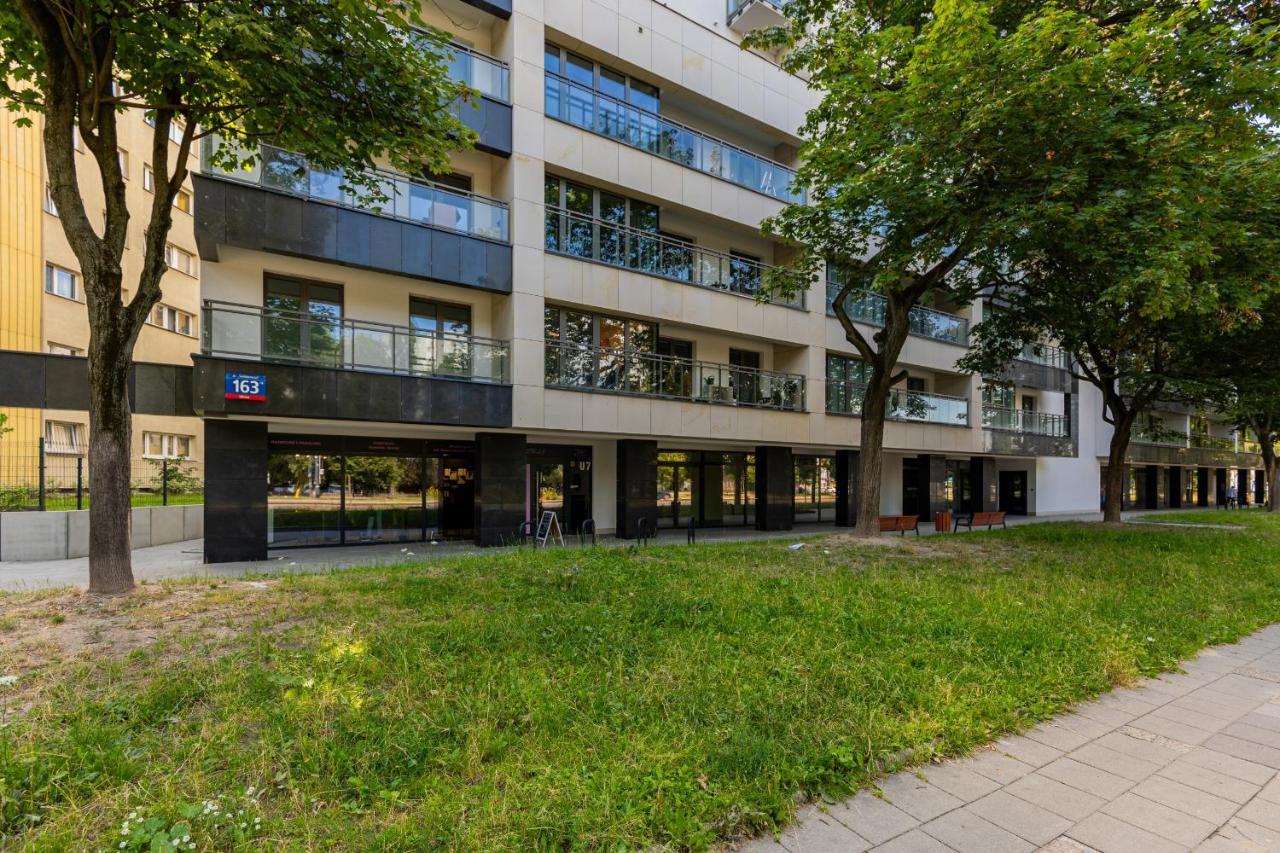 Apartment Avenue Solidarnosci On Wola By Noclegi Renters Varšava Exteriér fotografie