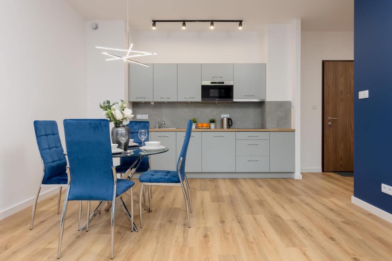 Apartment Avenue Solidarnosci On Wola By Noclegi Renters Varšava Exteriér fotografie
