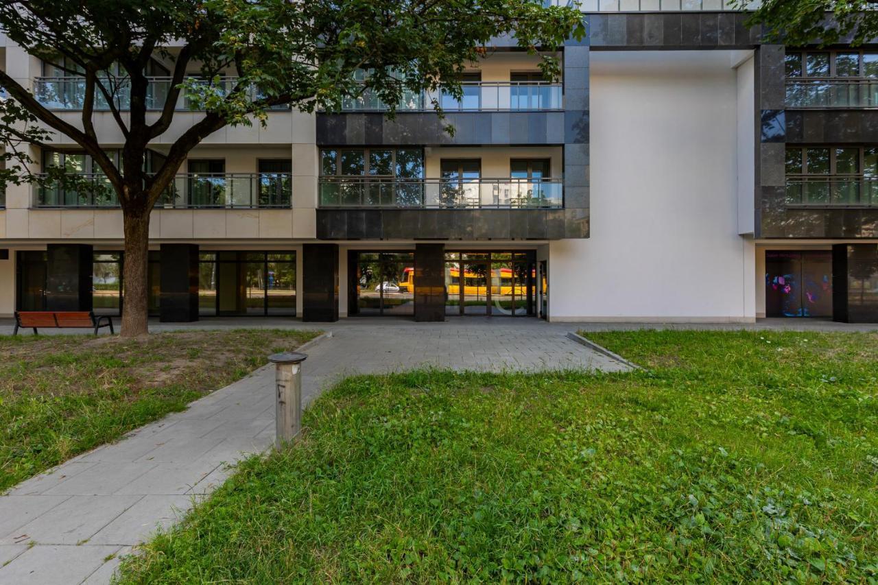 Apartment Avenue Solidarnosci On Wola By Noclegi Renters Varšava Exteriér fotografie